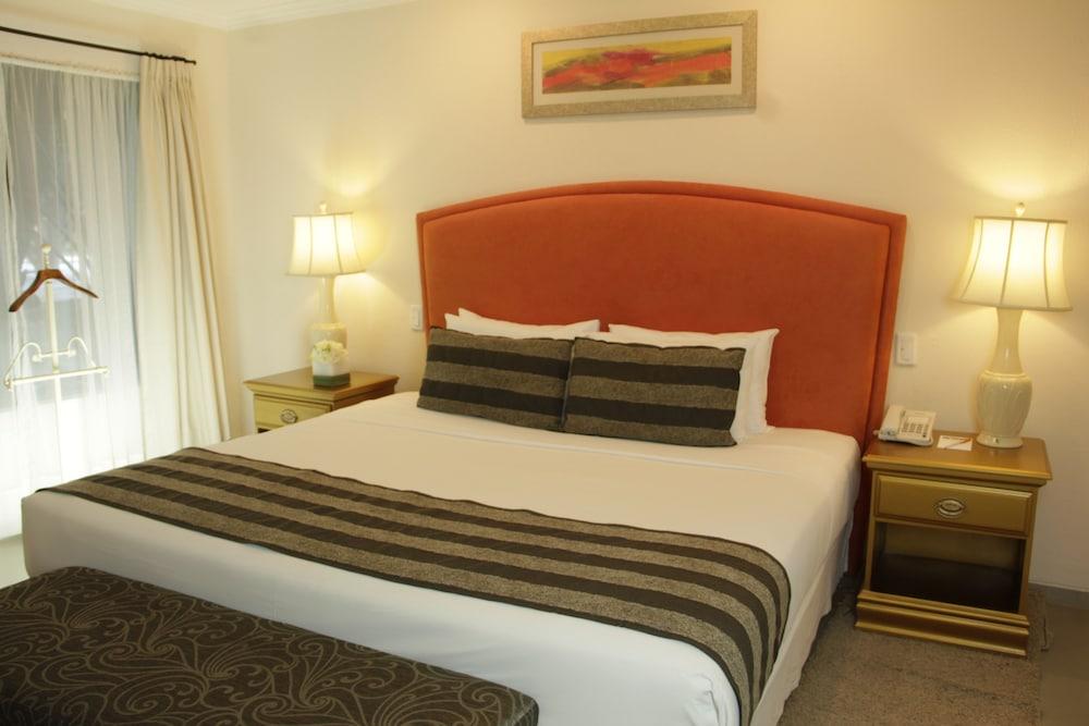 Buganvillas Hotel Suites & Spa