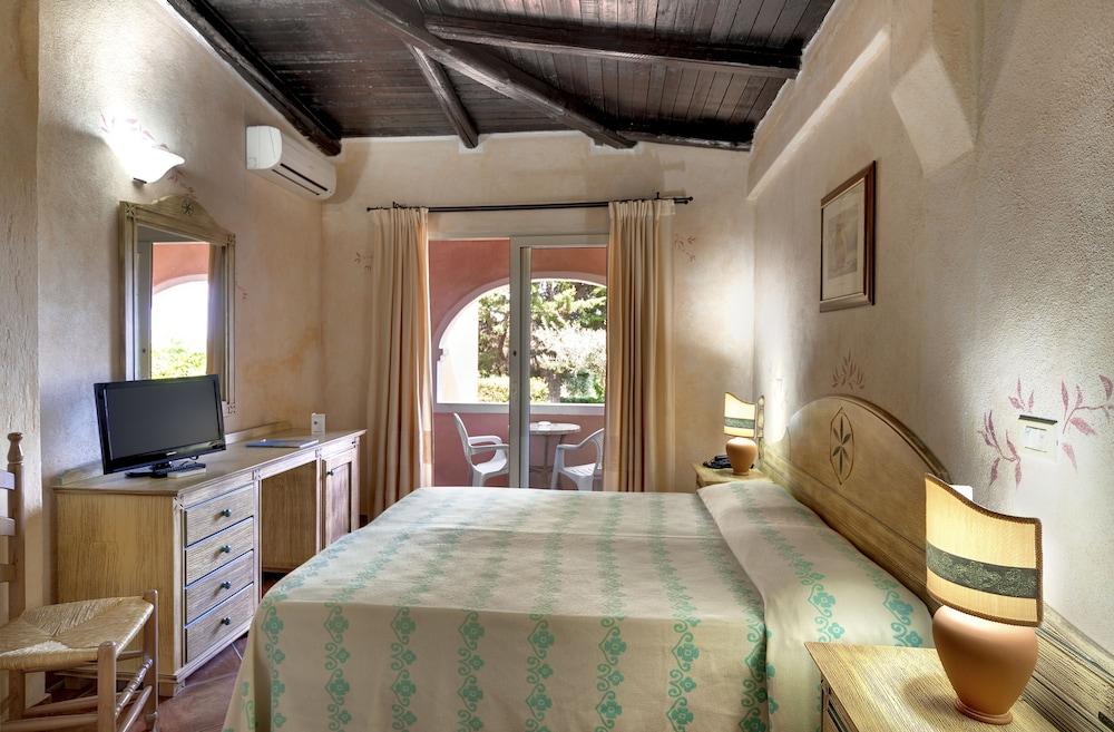 Colonna Beach Hotel Marinella