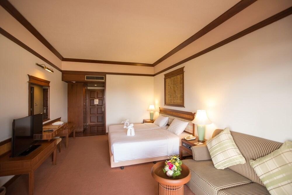 Imperial Golden Triangle Resort