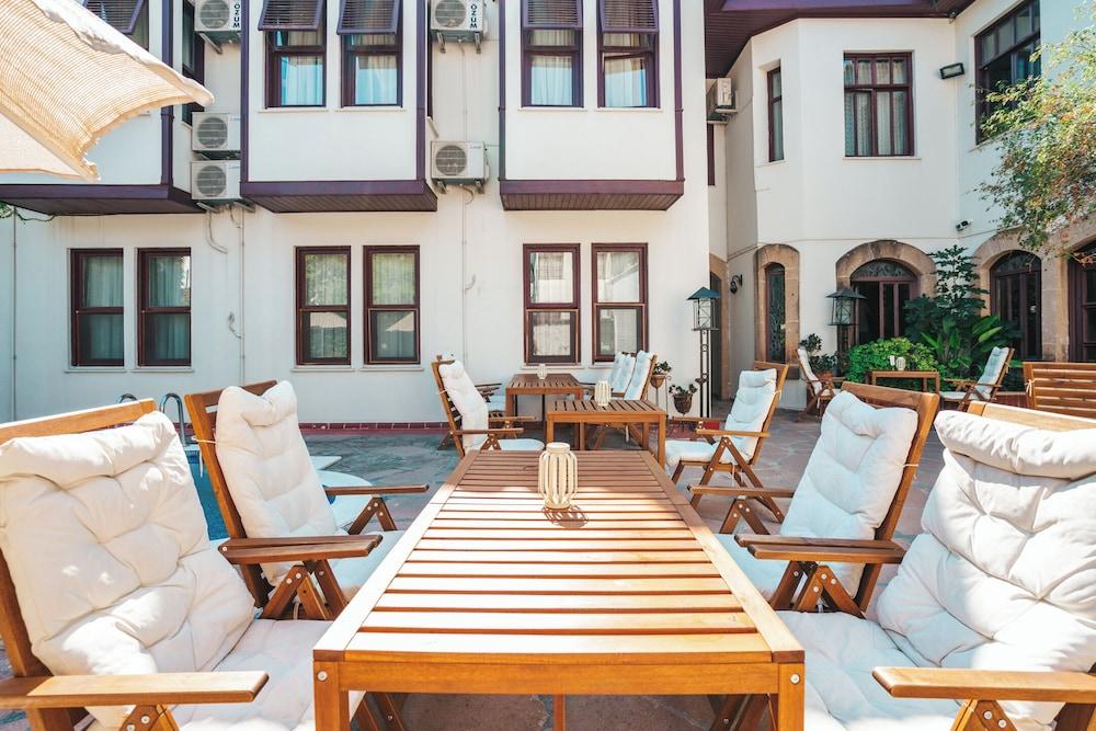 Aspen Hotel - Special Class