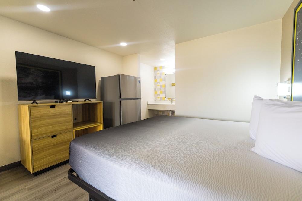 Super 8 by Wyndham Jasper TX