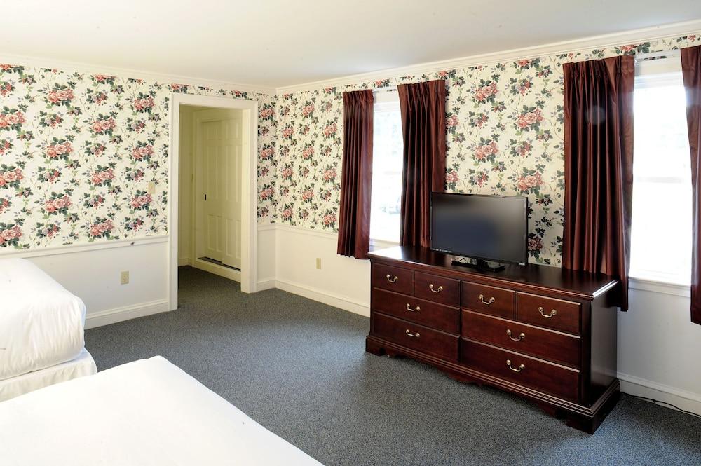 Old Sturbridge Inn and Reeder Family Lodges