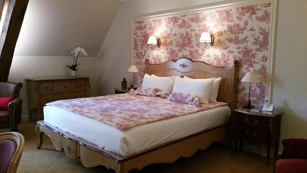 Château De Vault De Lugny