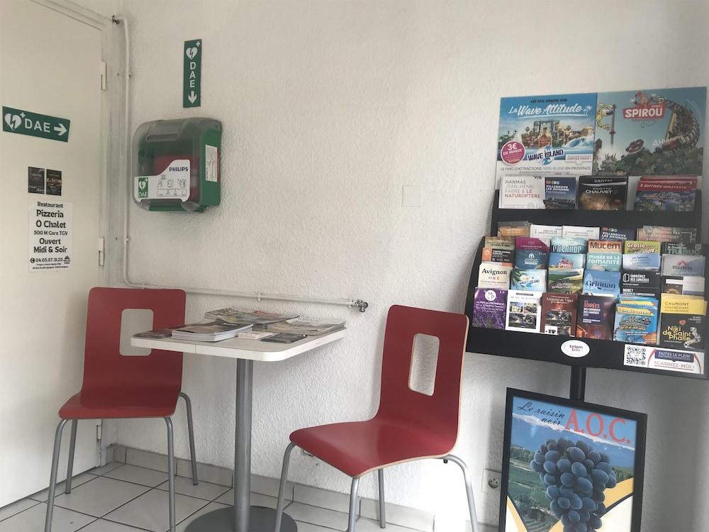 Premiere Classe Avignon Courtine