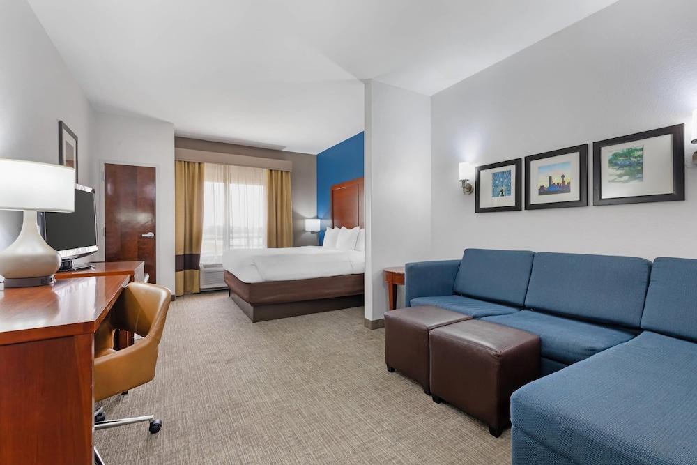 Comfort Suites DFW North/Grapevine