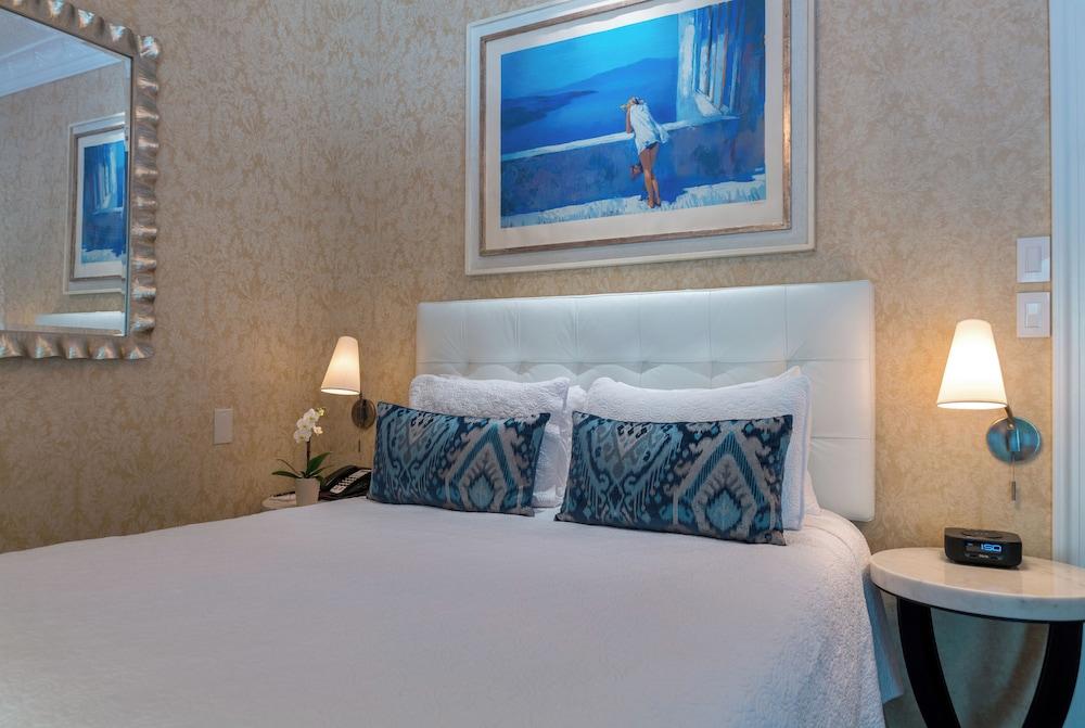 Chateau Inn and Suites