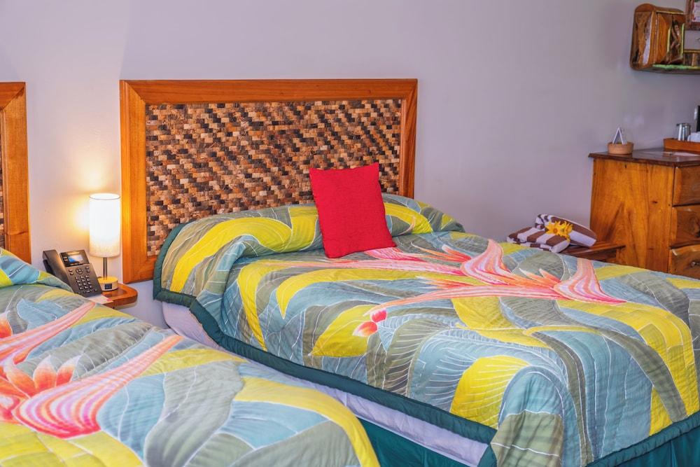 Lost Iguana Resort and Spa