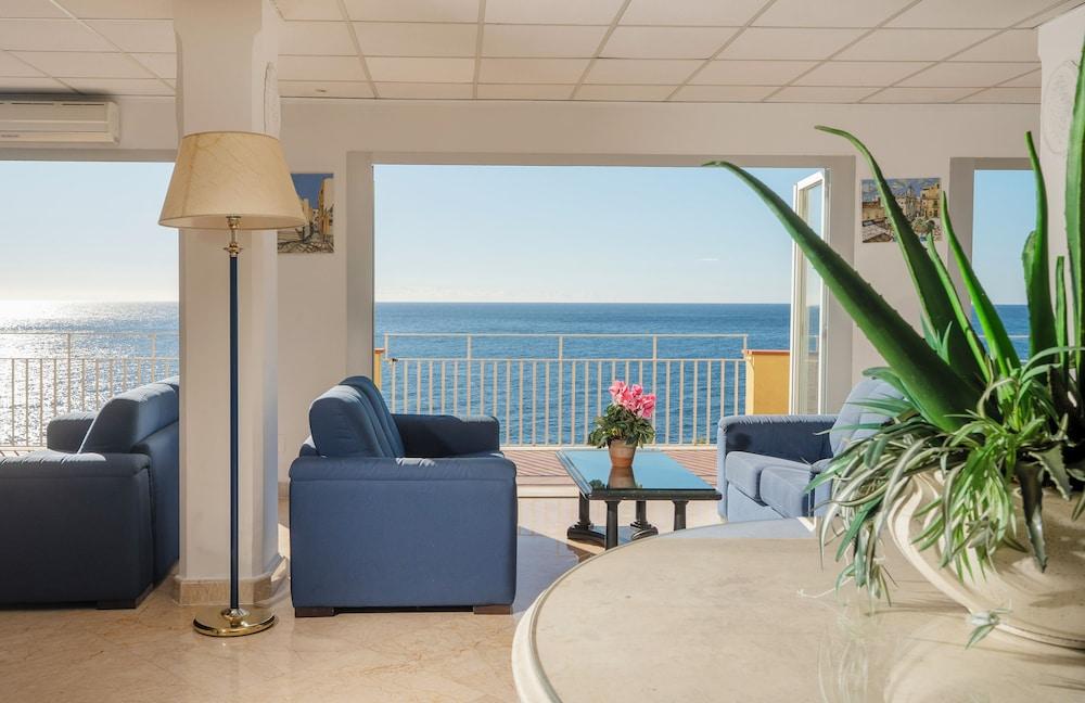 Hotel Weber Ambassador