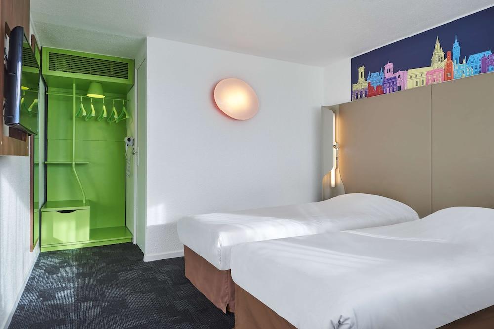 Kyriad Brie Comte Robert