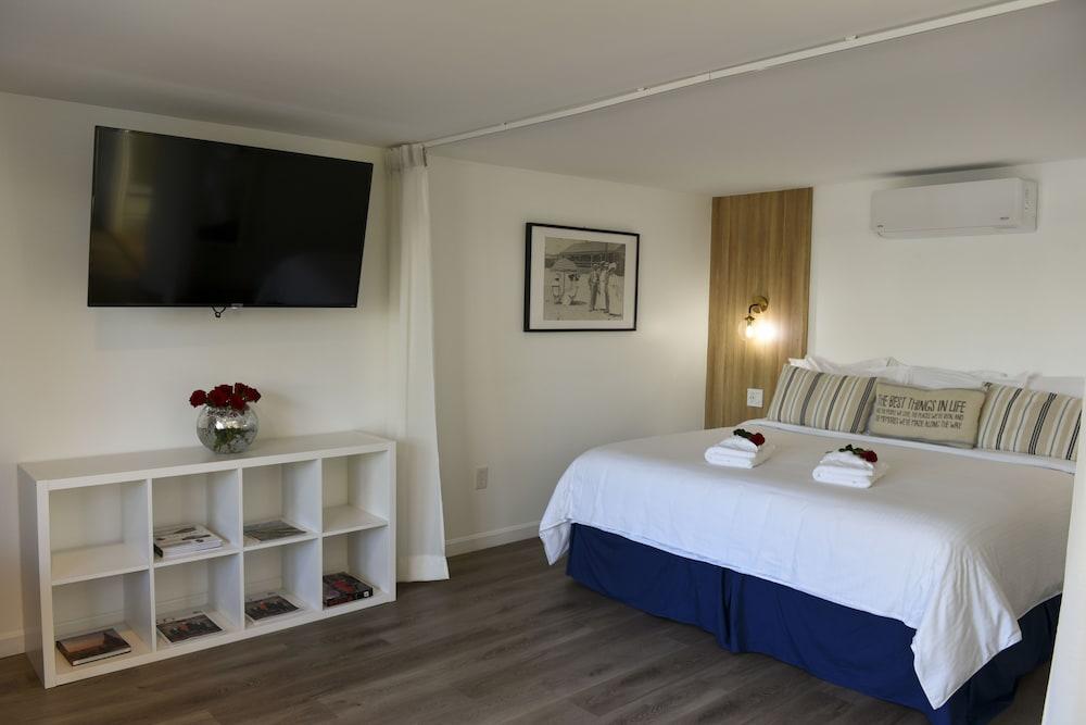 Veranda Cape Cod Family Resort