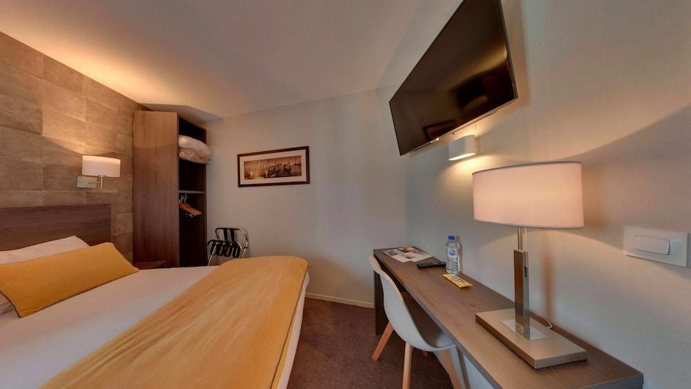 Hotel Acadie Les Ulis