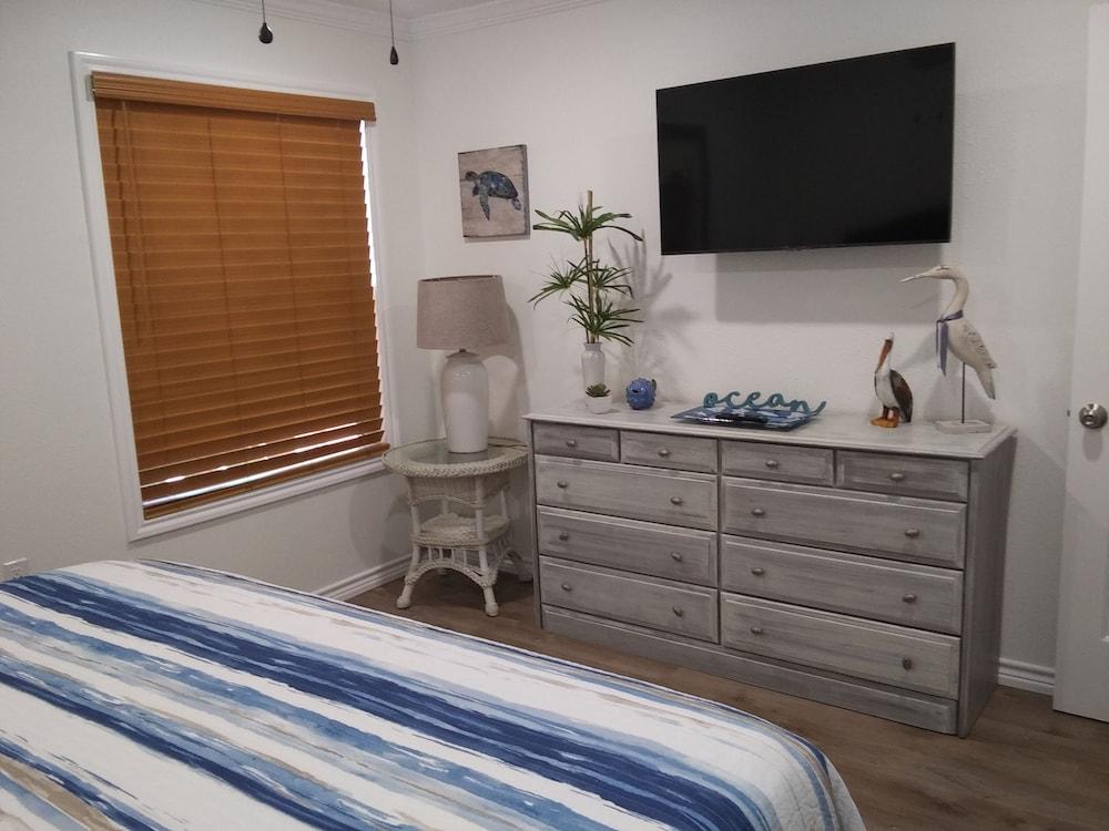 Executive Keys Condominiums on the Beach