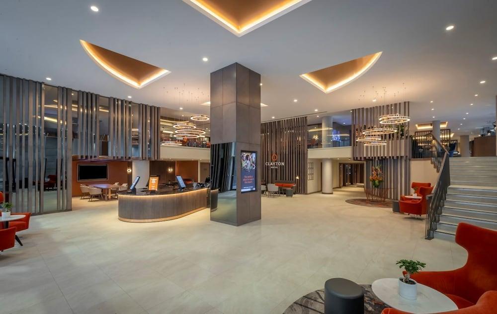 Clayton Hotel Cardiff Lane