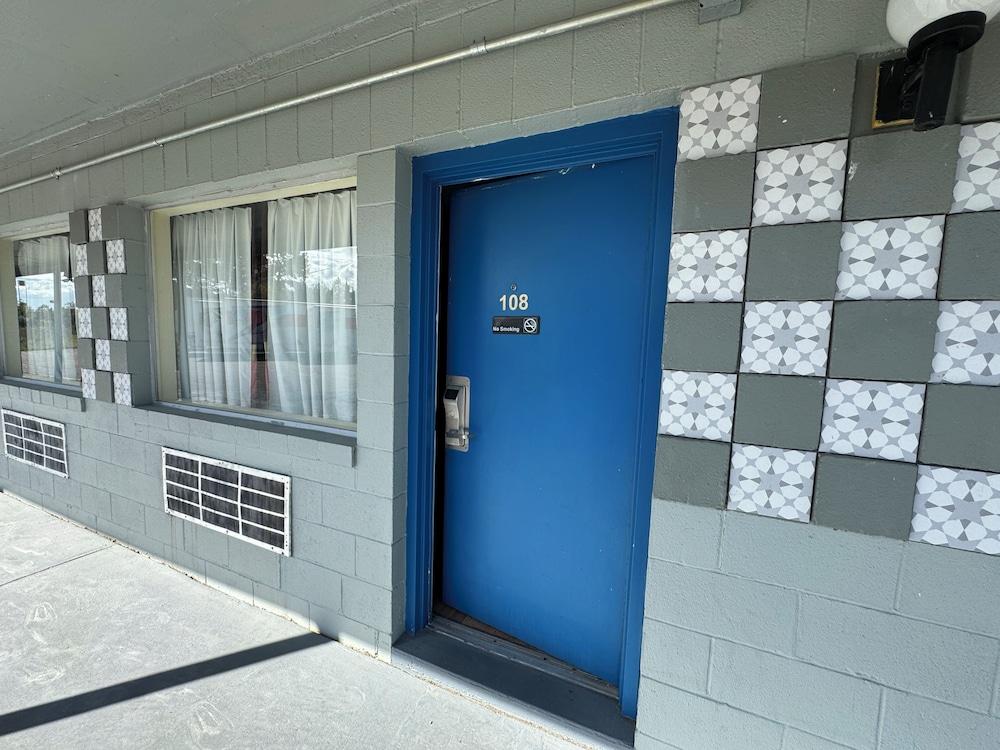 Night Inn by Hotel O Selma I 95