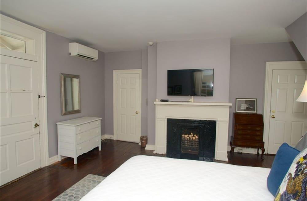 Dinsmore Boutique Inn