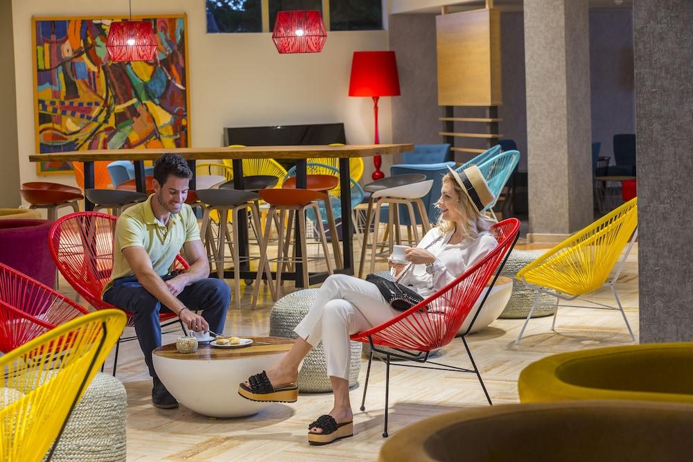 Leonardo Laura Beach & Splash Resort