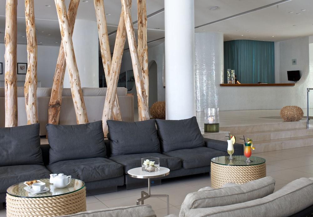 Napa Mermaid Hotel & Suites