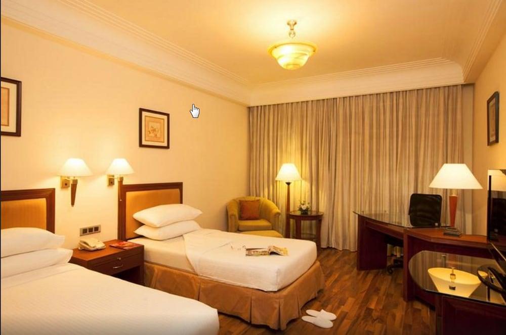 The Accord Metropolitan