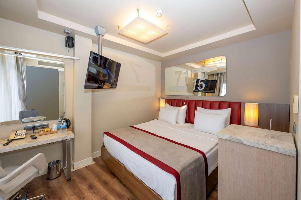 Ramada by Wyndham Istanbul Pera