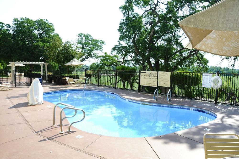 Hampton Inn & Suites Red Bluff