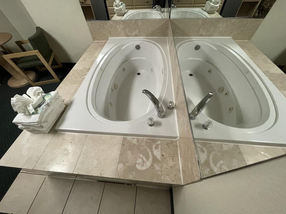 Empire Inn & Suites Atlantic City Absecon