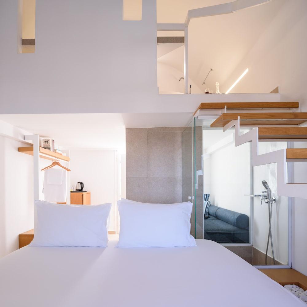 Muses Cycladic Suites