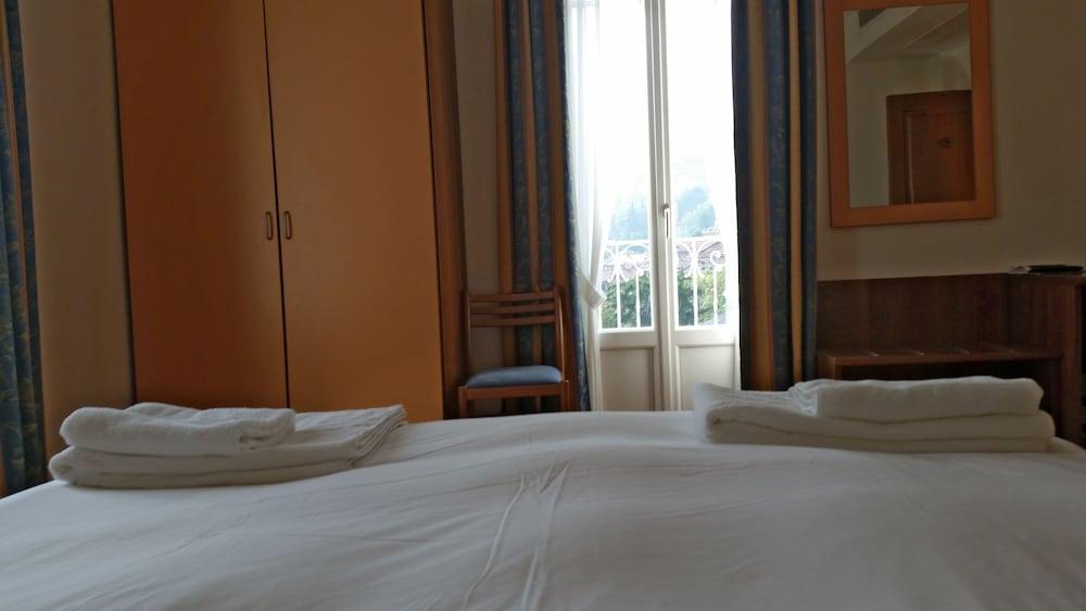 Hotel Lario