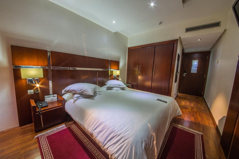 Hotel Prince de Paris