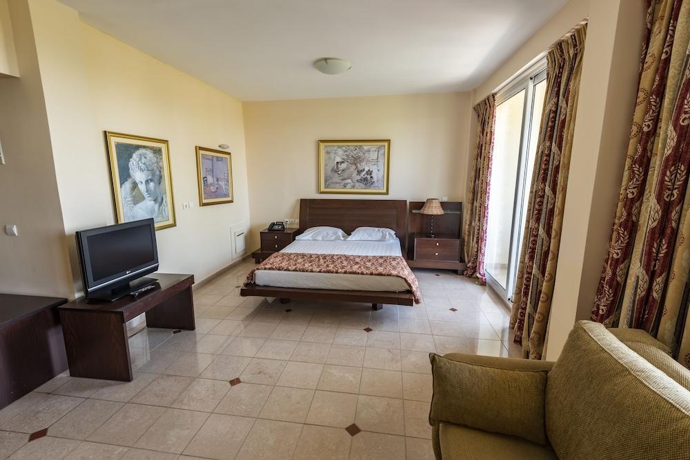 Dolphin Resort Hotel & Conference