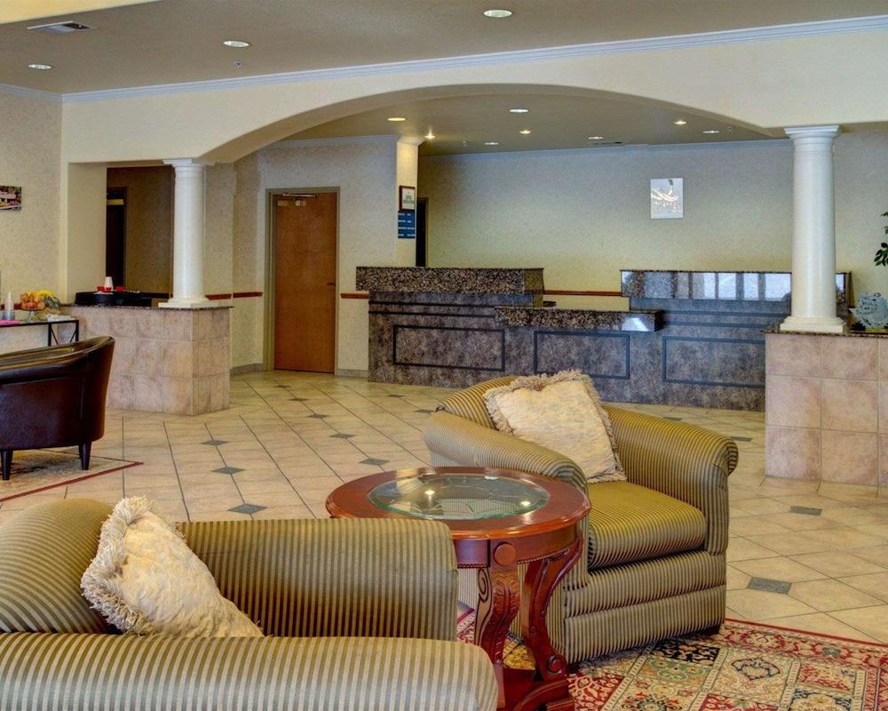 Quality Inn & Suites Glen Rose