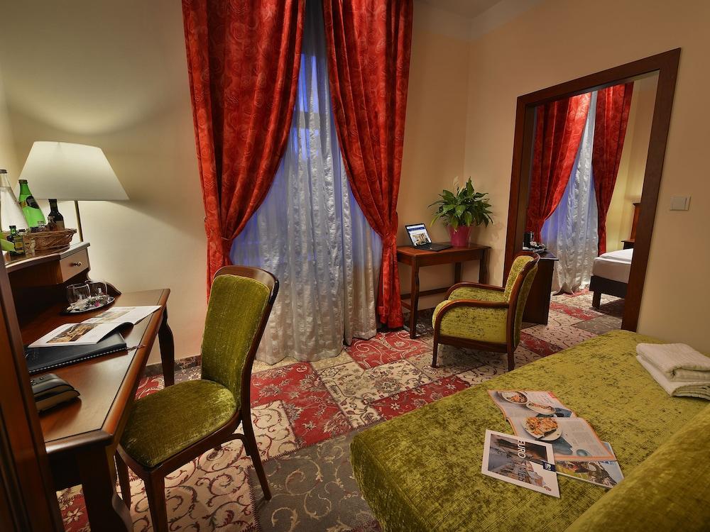 EA Hotel Jelení dvůr Prague Castle