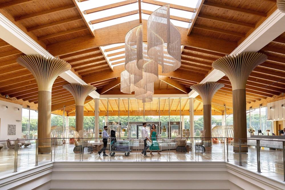 Hipotels Barrosa Palace & SPA