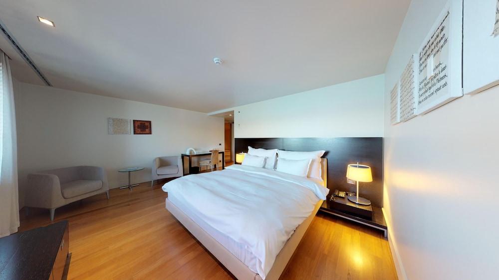 Ajia Hotel - Special Class