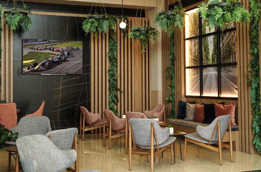 St. George Beach Hotel & Spa Resort