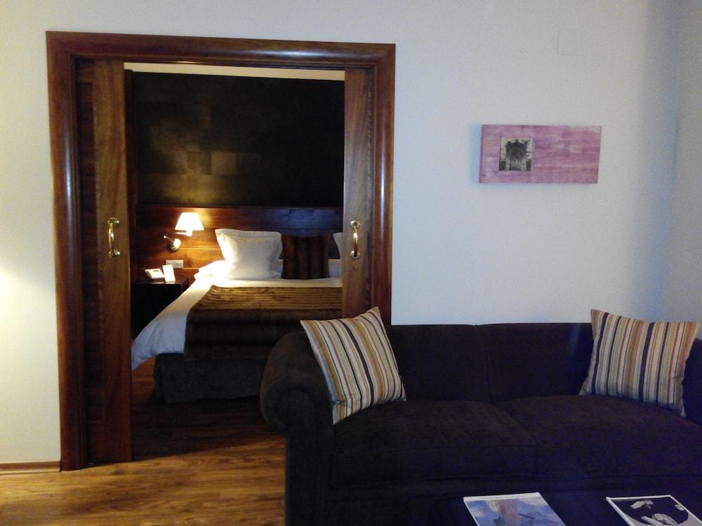 El Privilegio de Tena