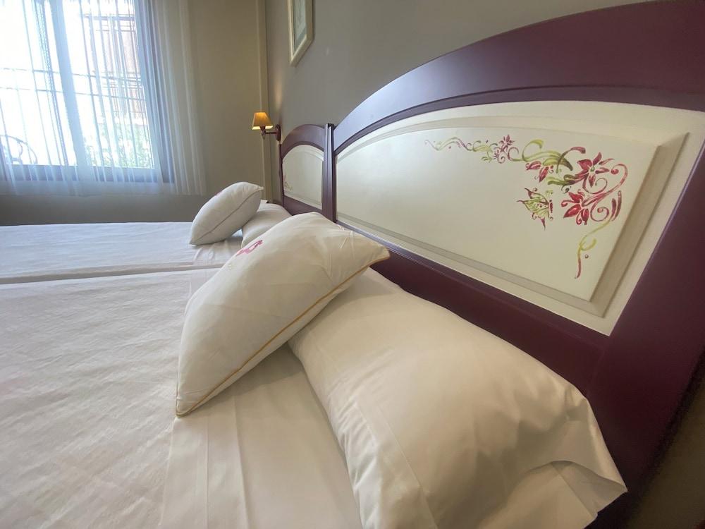 Hospedium Hotel Retiro del Maestre