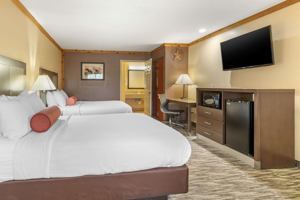 Best Western Windwood Inn & Suites