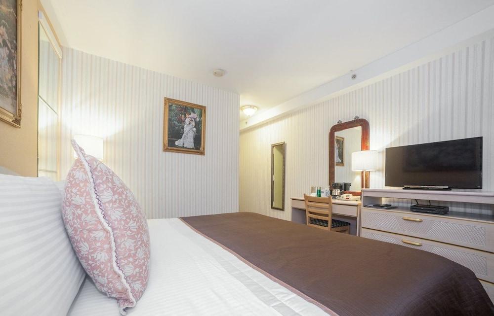 Flushing Central Hotel 88