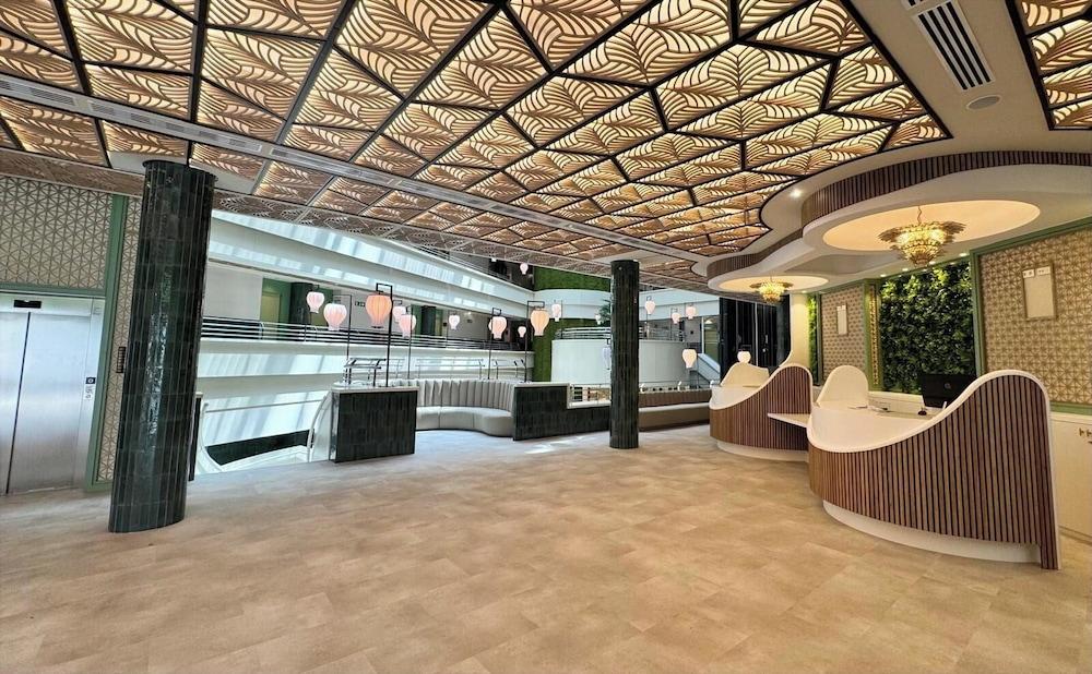 Hotel Ribera de Triana - REOPENING!