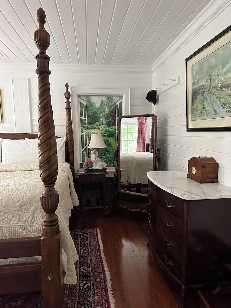 Goodstone Inn & Restaurant