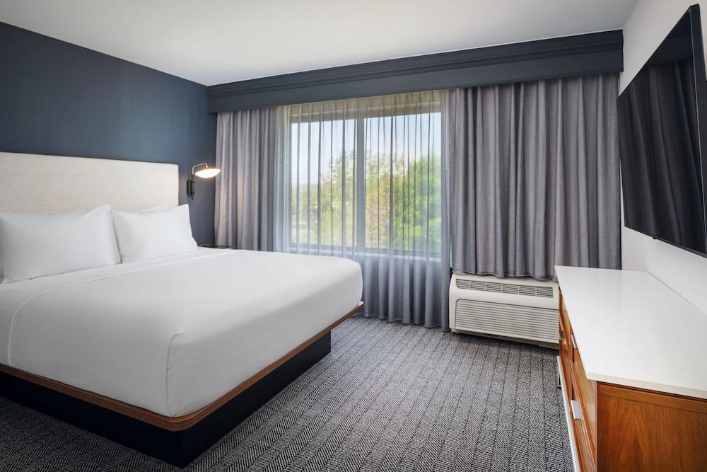 Courtyard by Marriott Kingston