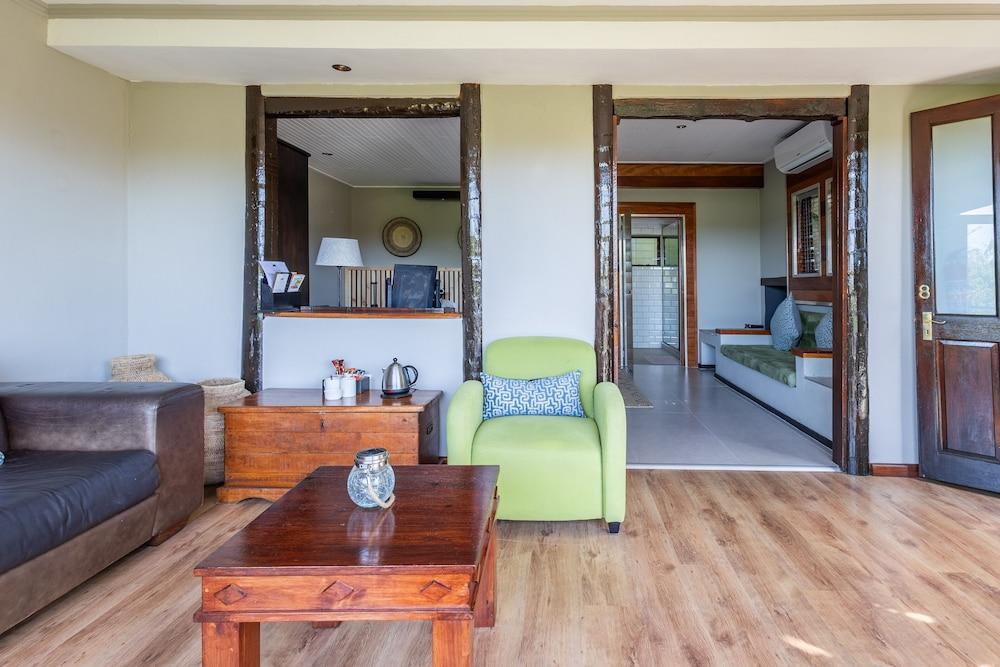 Hog Hollow Country Lodge