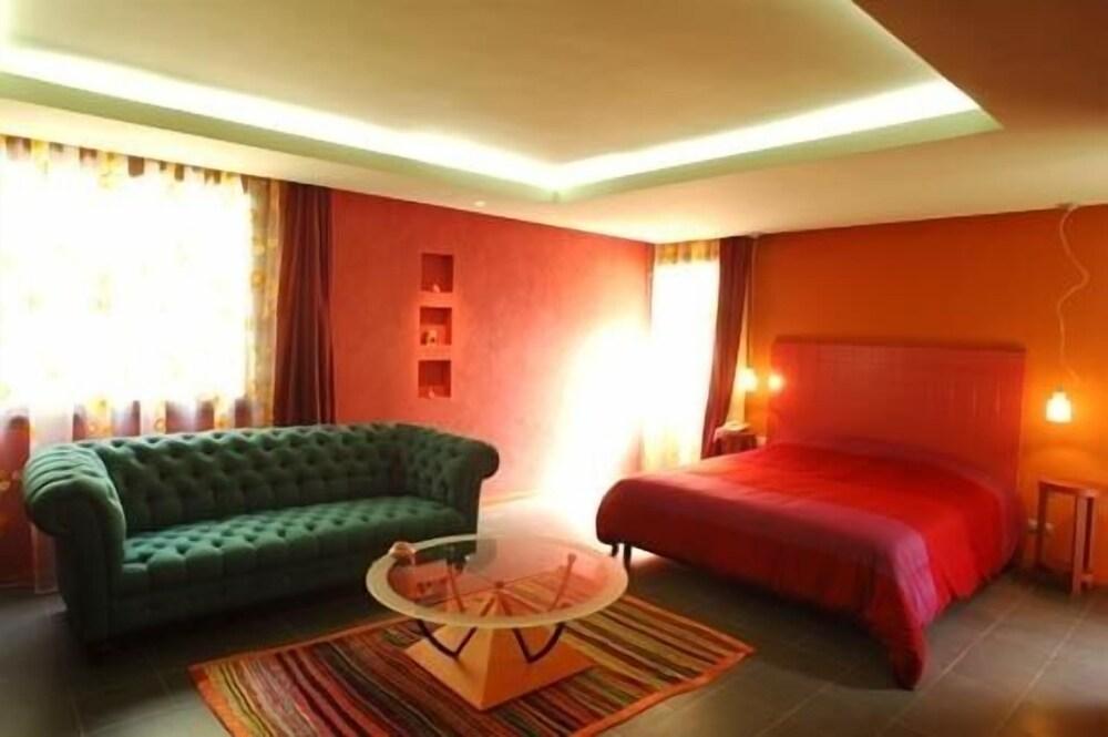 Hotel des Arts Resort & Spa