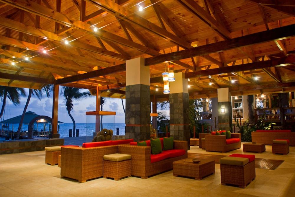 Coco de Mer Hotel and Black Parrot Suites