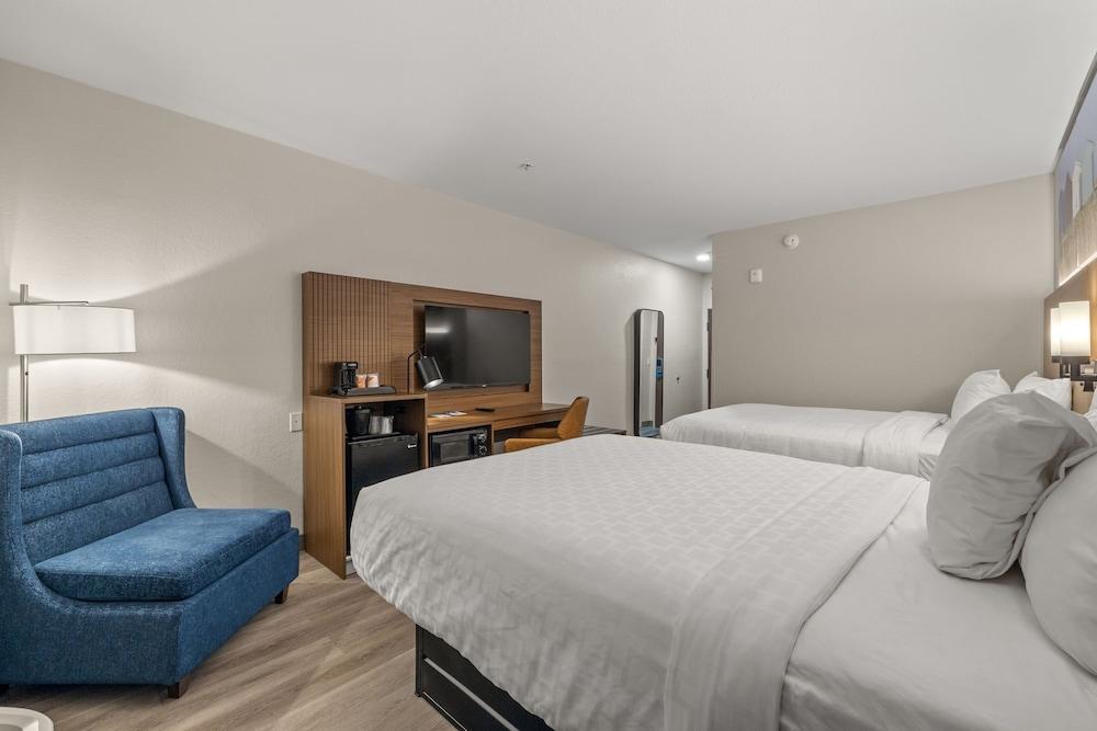 Clarion Pointe Lakeland I-4