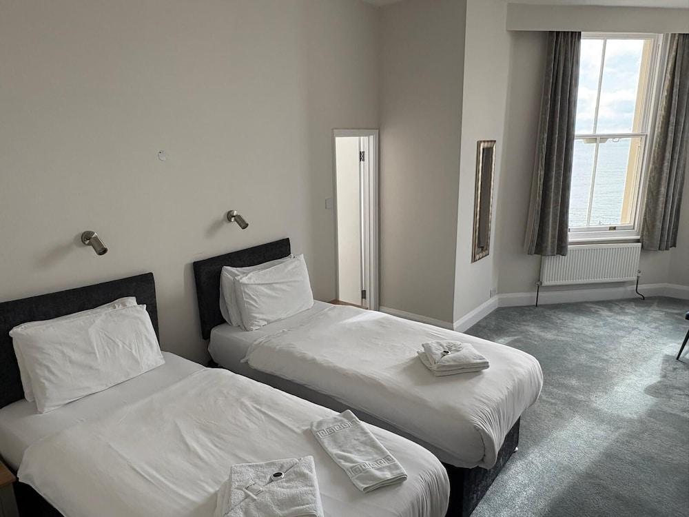 The Cumberland Hotel