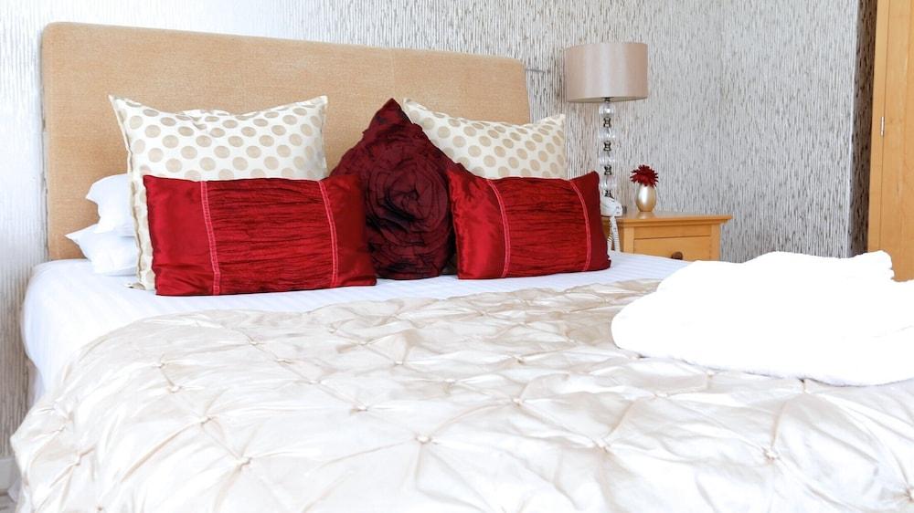 The Ashburnham Hotel