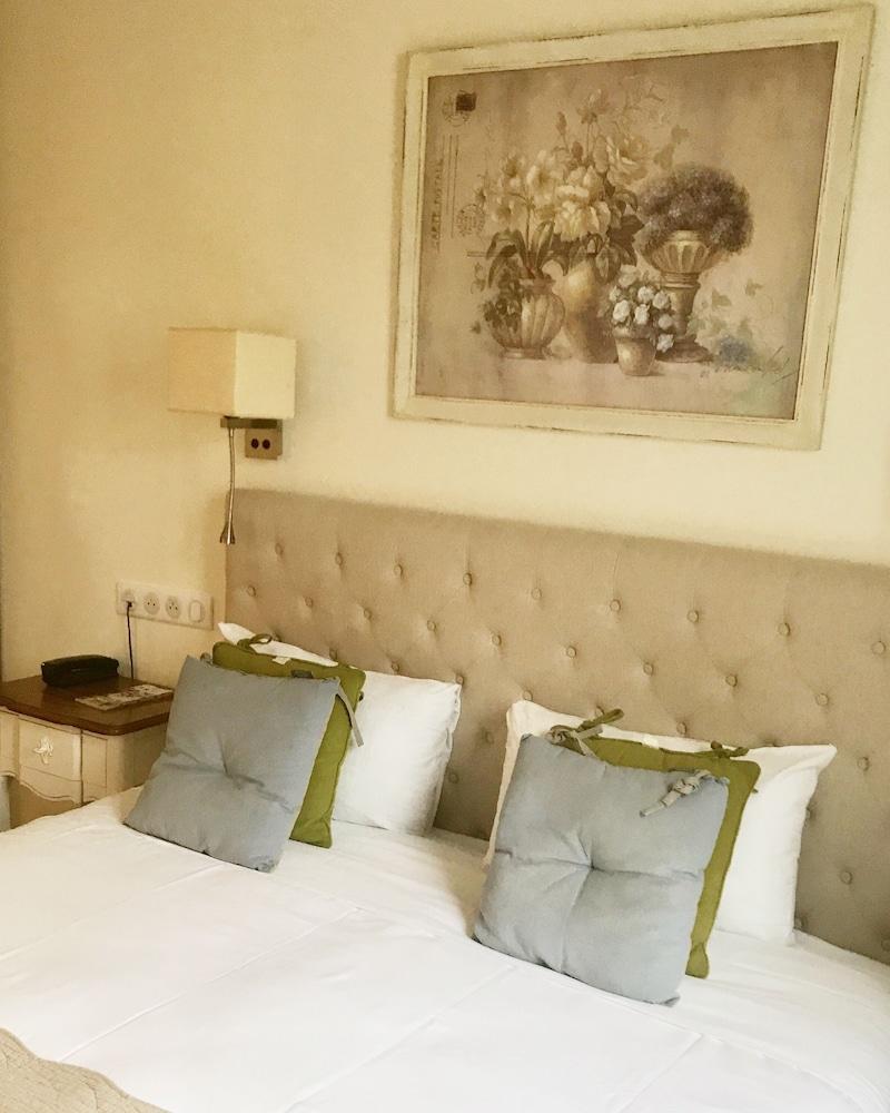 Citotel Logis Louise de Savoie