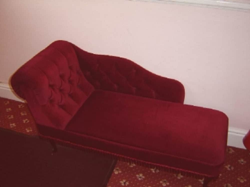 Alpha Milton Guest House