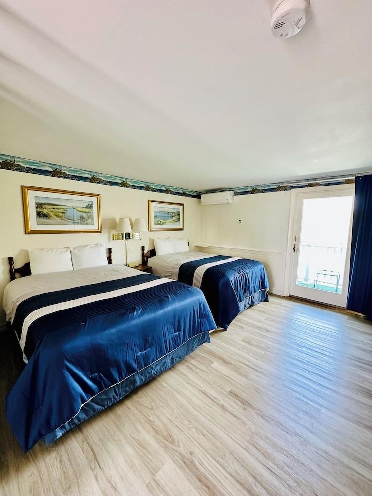 Green Harbor Waterfront Lodging